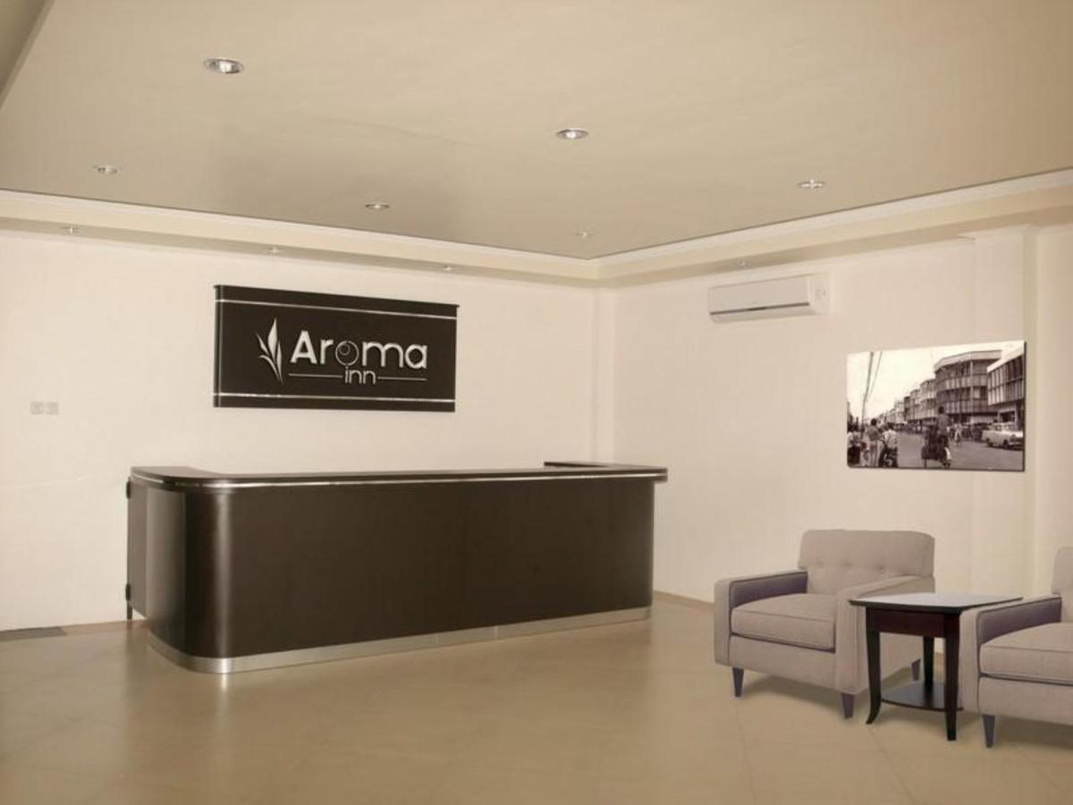 Hotel Aroma Inn Pontianak Exterior foto